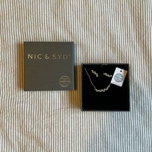 Nic&Syd Swarovski Earrings and Necklace Set